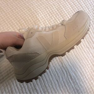 Veja Venturi Suede Sneakers